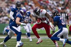 开云体育在线-阿尔瓦雷斯状态火热破僵局，厄瓜多尔补时绝杀沙特演绎绿茵奇迹