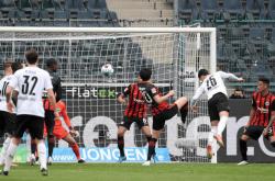 开云体育入口-格拉德巴赫主场豪取三分，捍卫主场荣誉！的简单介绍