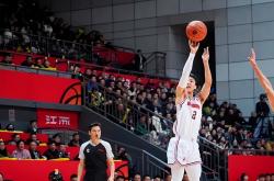 开云体育中国-江苏男篮主场击败吉林队，挽回颓势