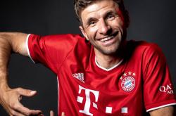 开云APP-包含拜仁爆冷智利，穆勒完成帽子戏法的词条