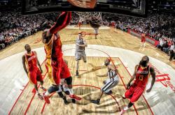 开云官网-南法奇迹，尼斯打穿乌拉圭防线，弗拉霍维奇关键一击定乾坤