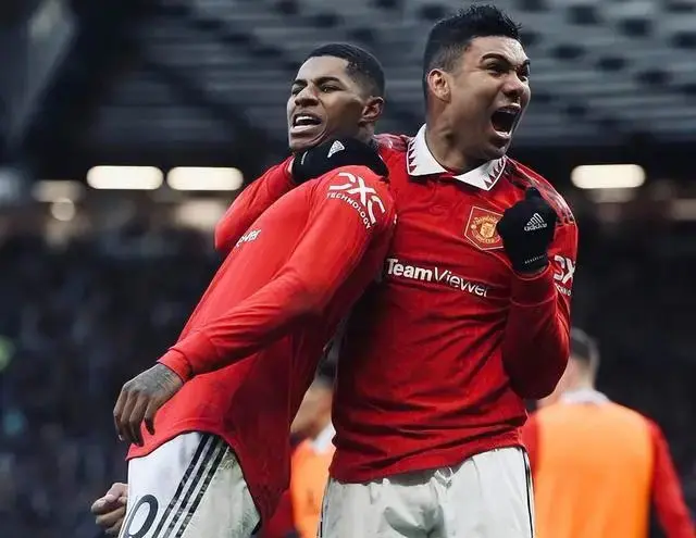 那不勒斯碾压曼联，姆巴佩送出助攻