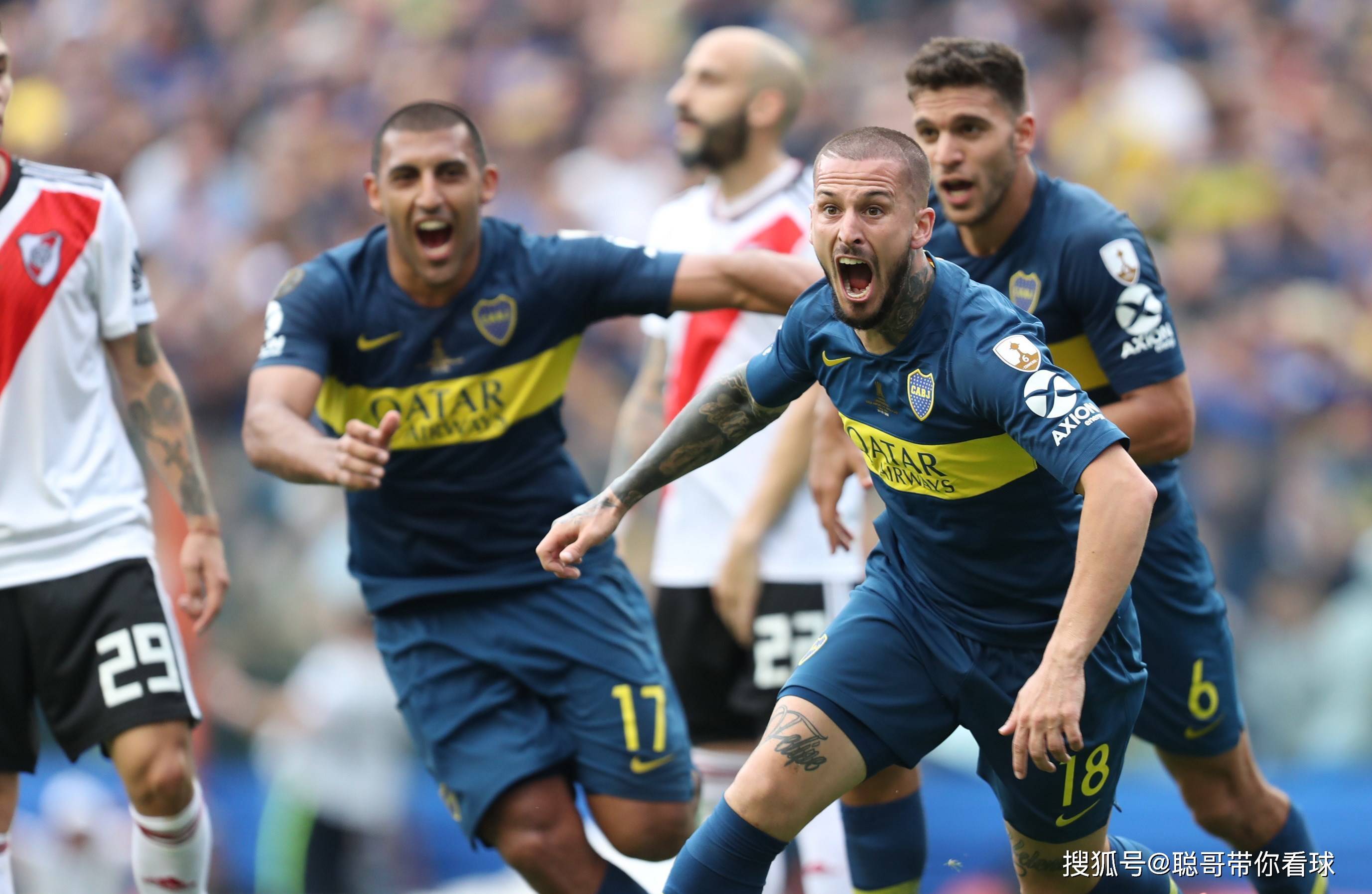 包含前锋火力全开，法甲球队实现漂亮逆转的词条