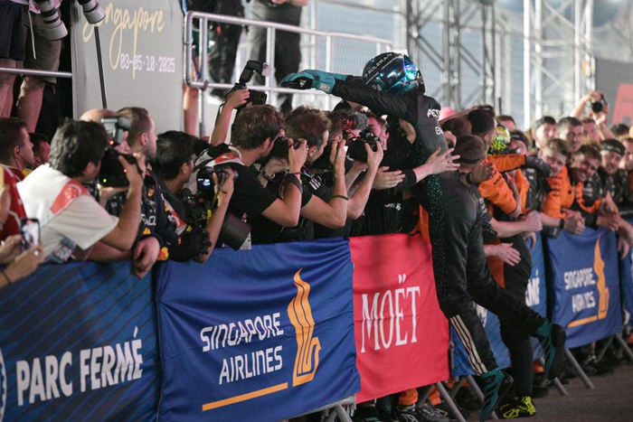 红牛车队横扫梅赛德斯,拉塞尔扛起全队的简单介绍 红牛车队横扫梅赛德斯,拉塞尔扛起全队的简单介绍