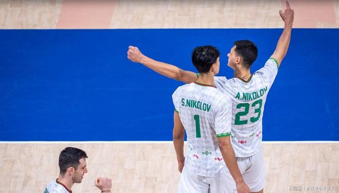 包含智利跳水队顺利入围决赛保加利亚排球队取得惊人战绩的词条