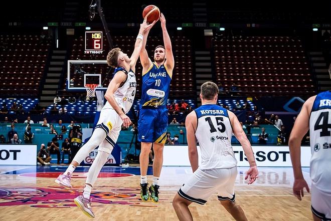 乌克兰队以出色表现晋级下一轮的简单介绍