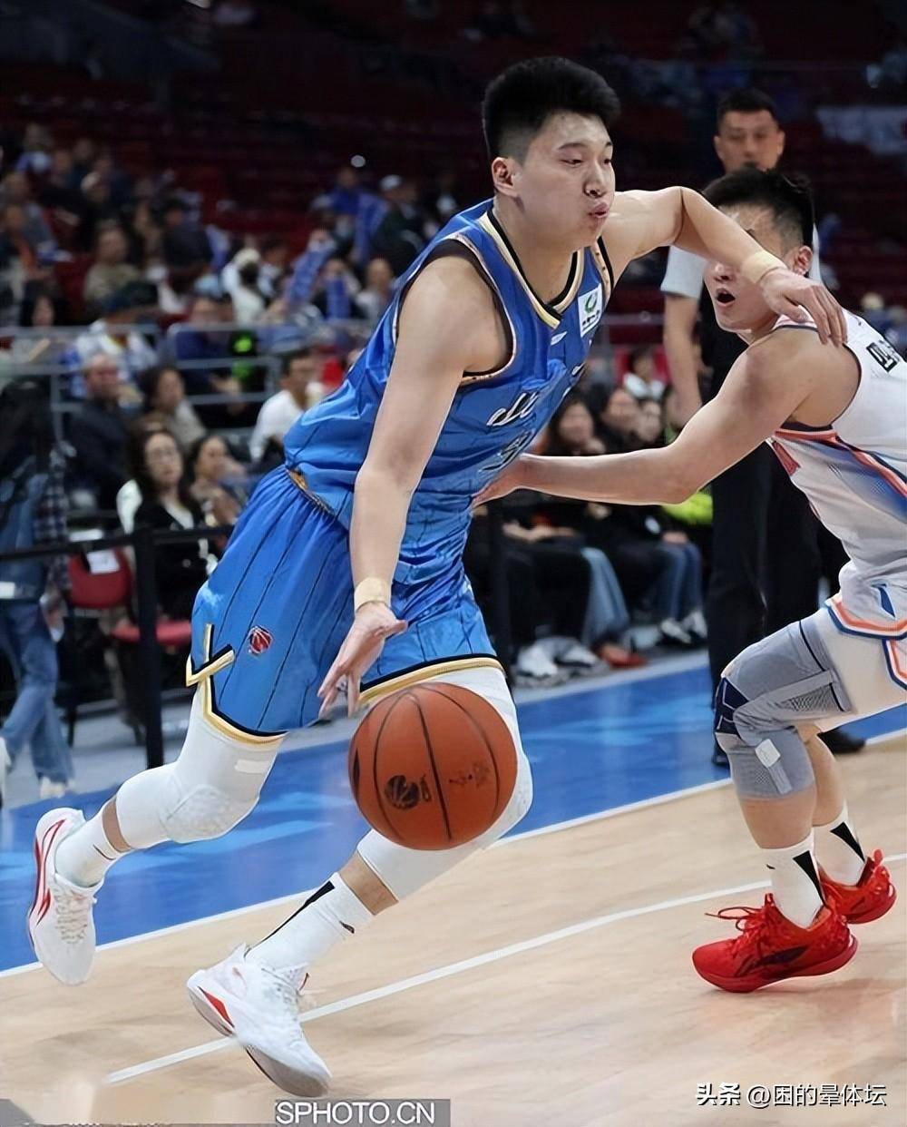 河北男篮防守连续崩盘，需紧急调整