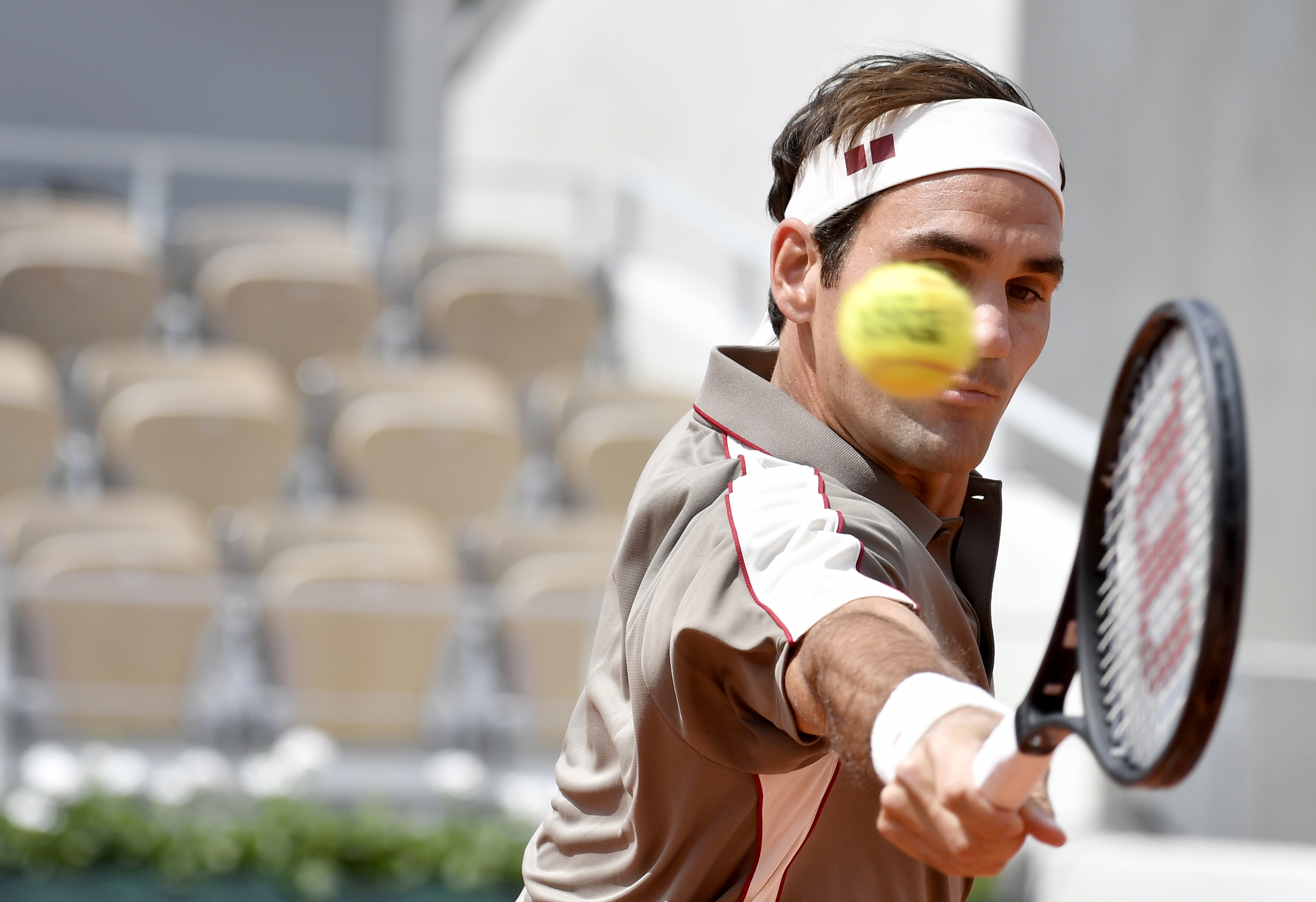 包含西班牙网球队绝杀欧洲网球队，费德勒高光表现的词条