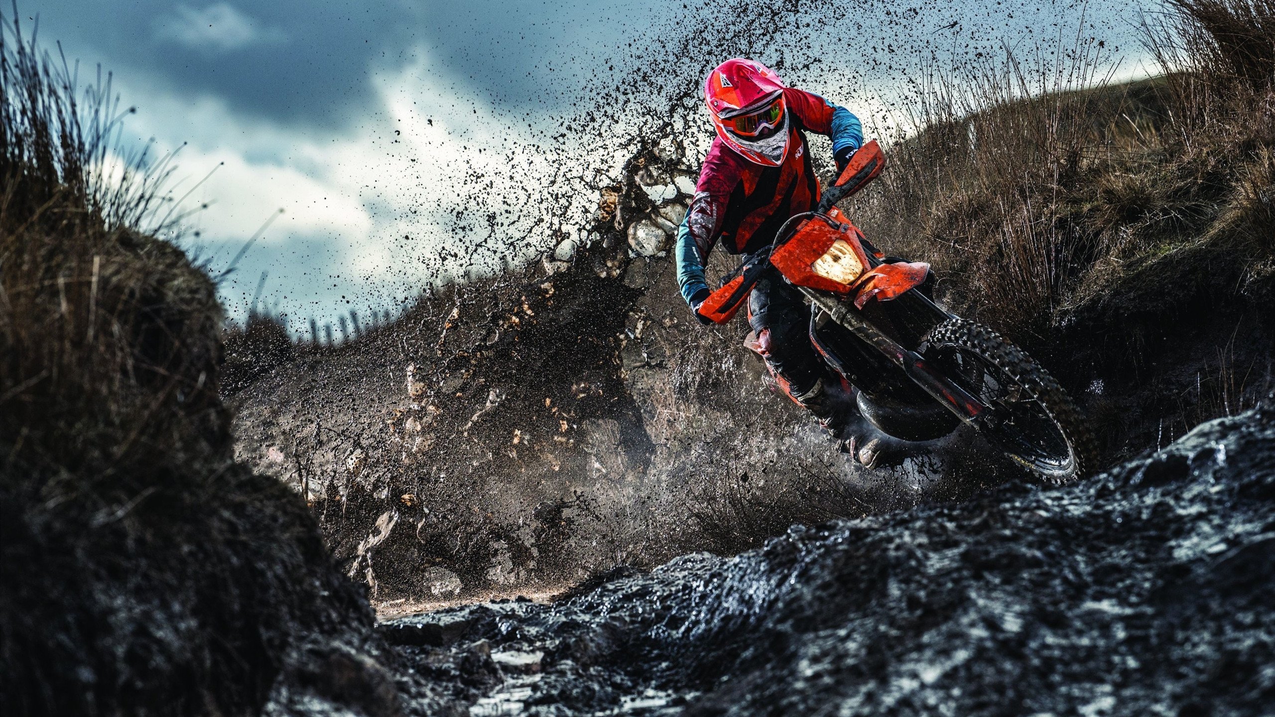 罗德里全程高能输出，巴萨爆冷曼城，一场战术与意志的完美风暴