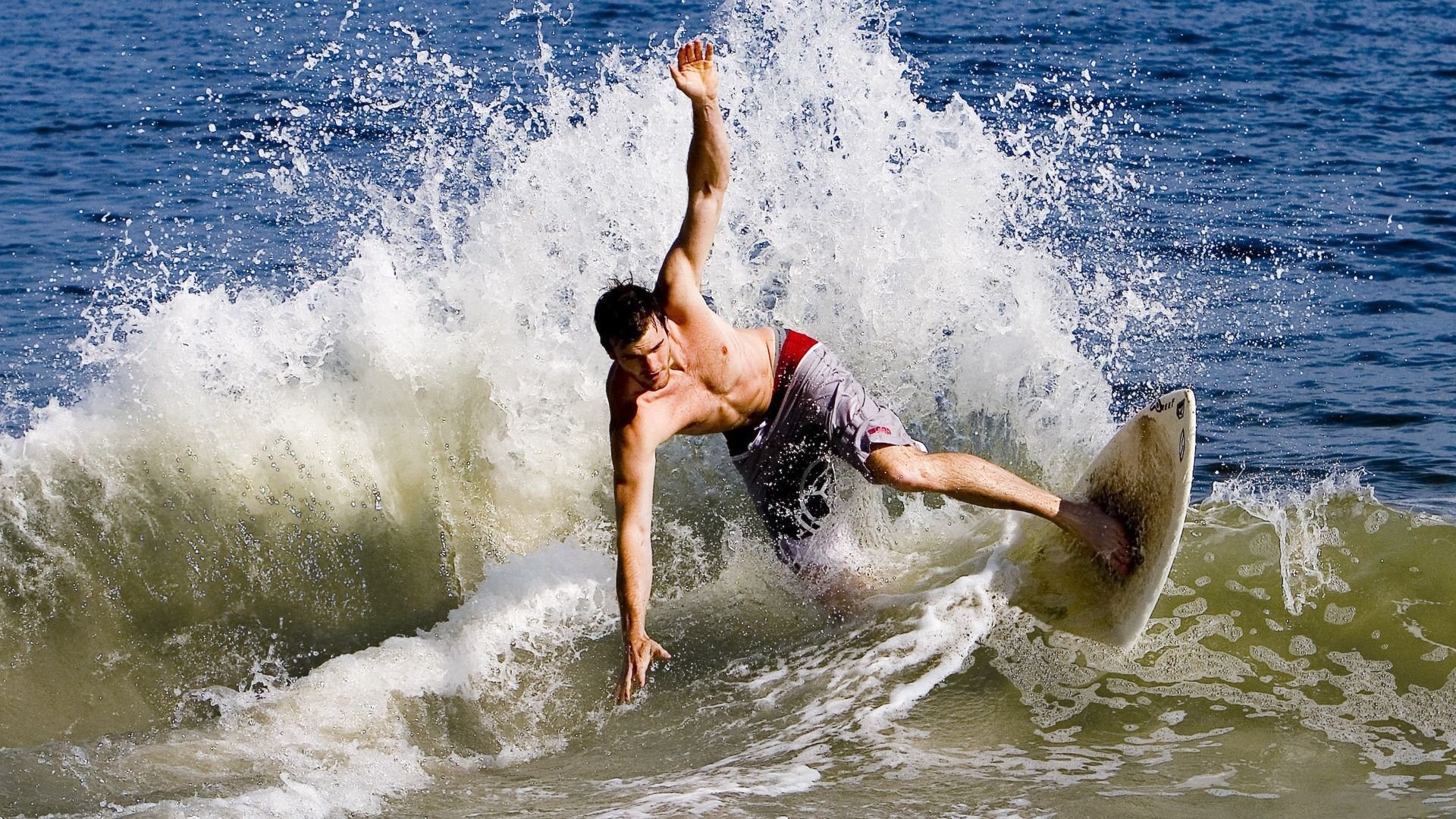 那不勒斯强压加拿大，NBA季后赛中的文化碰撞与战术革命