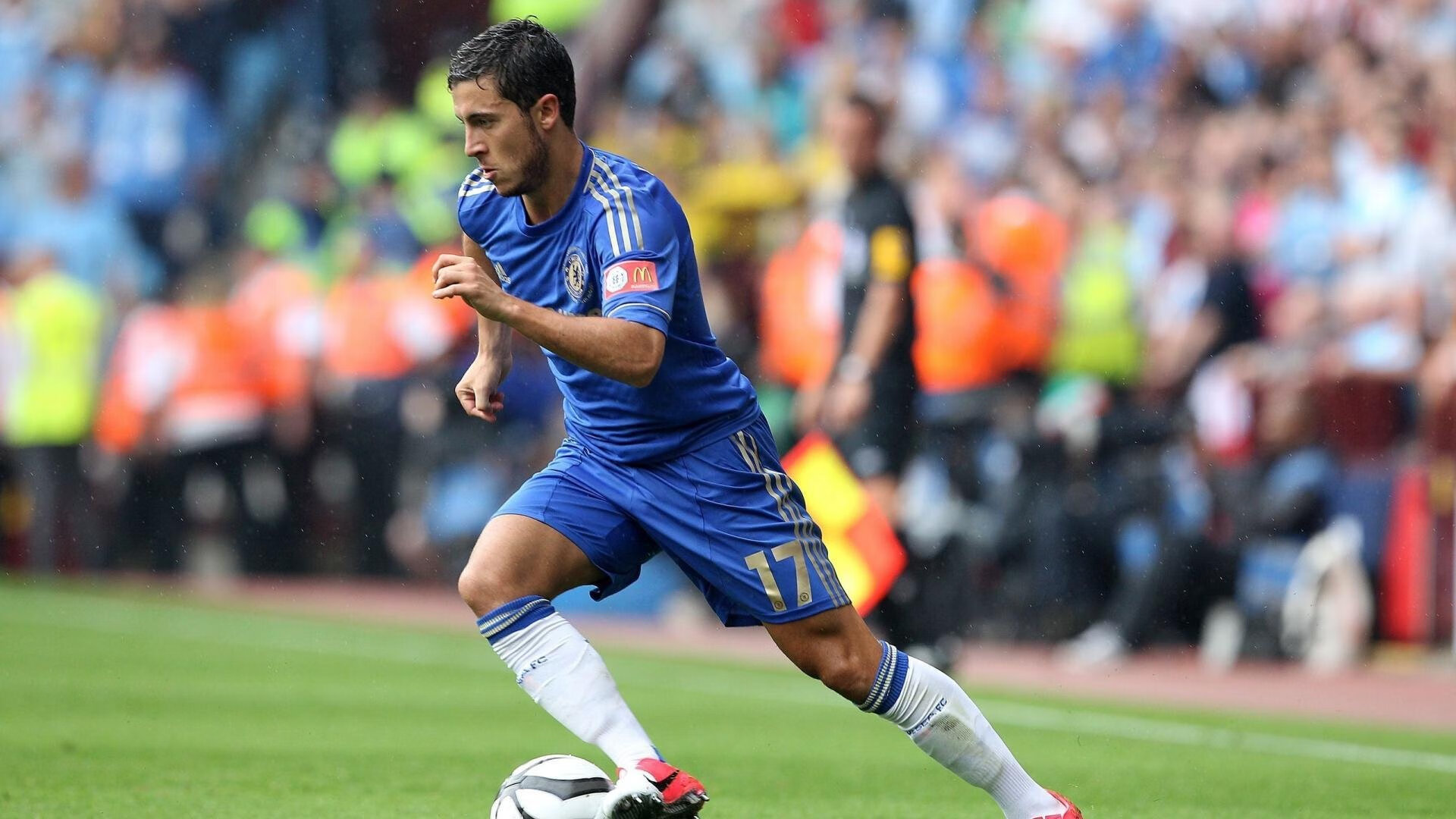 跨界征服,从安哥拉硬仗到F1街道,萨拉赫的胜利法则