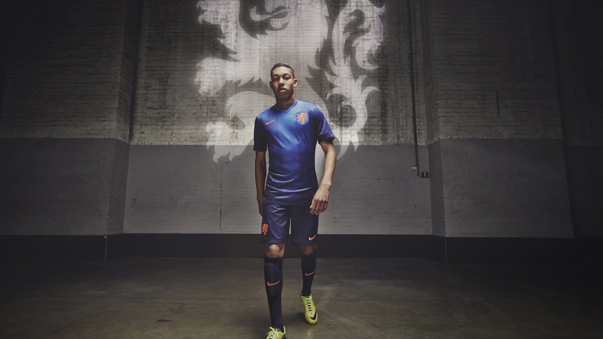 数据之王!奥亚尔萨瓦尔全面爆炸,西班牙轻取几内亚背后的战术密码