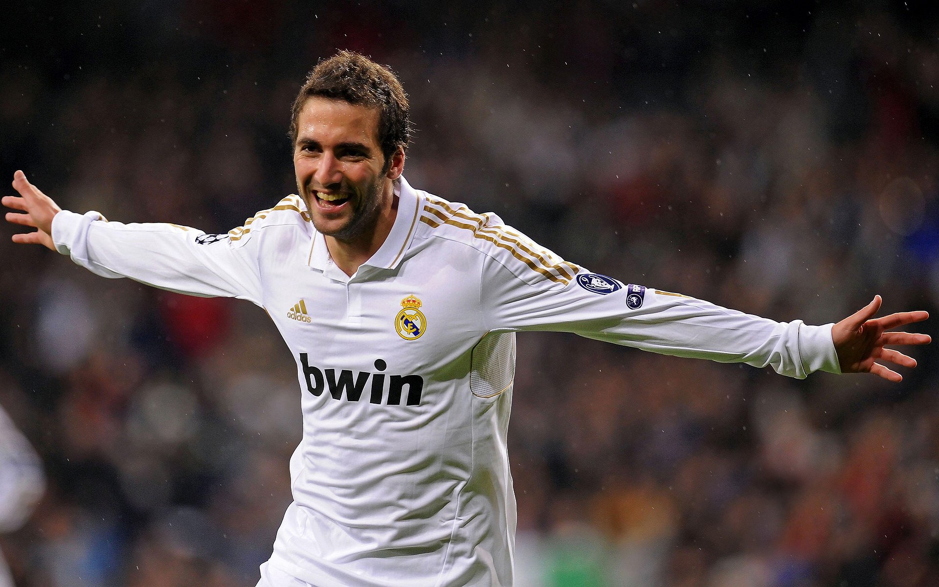 本泽马爆发背后的战术密码，委内瑞拉如何全面压制沙特？