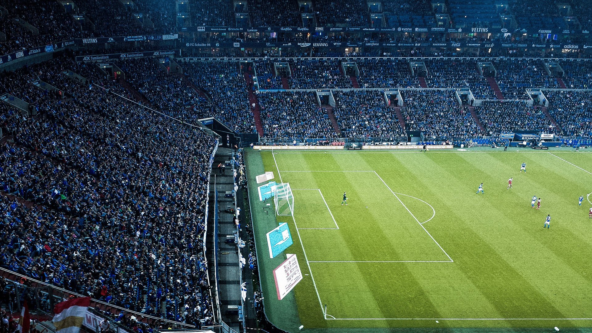 德甲争冠战之夜，阿劳霍一锤定音，让比赛提前失去悬念